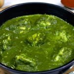 perfect-green-palak-paneer-in-black-ceramics-bowl
