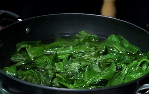 boiled-palak-leaves