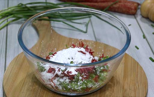 mix-cornflour-with-other-vegetables