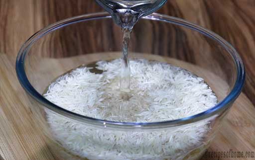 pour-water-in-basmati-rice