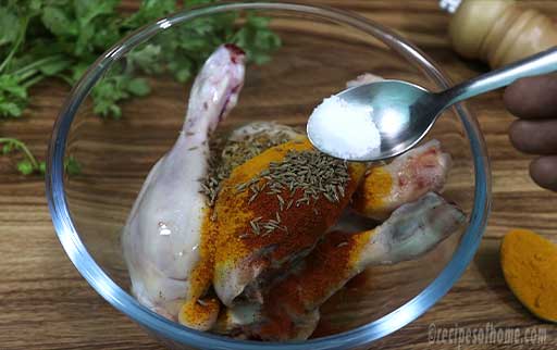 mix-salt-cumin-seed-with-chicken