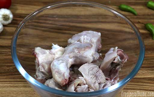 place-bone-in-chicken-in-large-mixing-bowl