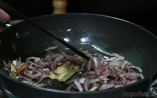 saute-slice-onions-until-slightly-golden-brown