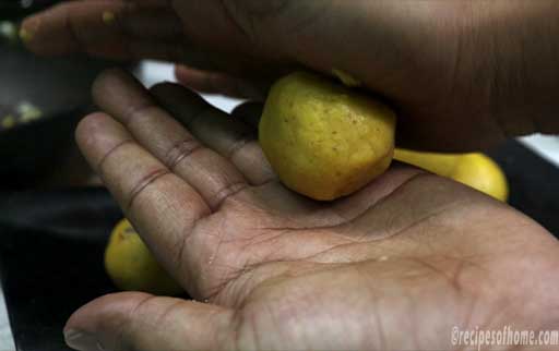 make-a-ladoo-shape-by-rotating-in-between-palms