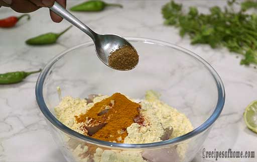 sprinkle-garam-masala-powder