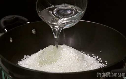 pour-water-to-dissolve-sugar