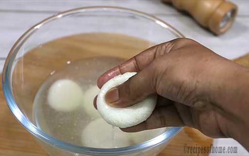 gently-squeeze-rasmalai-ball-to-remove-excess-water
