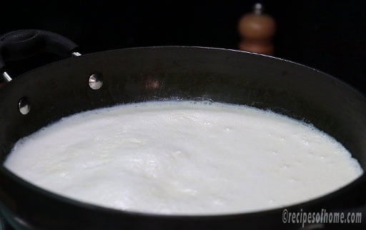 bring-milk-to-boil-in-medium-to-high-flame