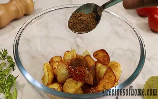 sprinkle chaat masala powder