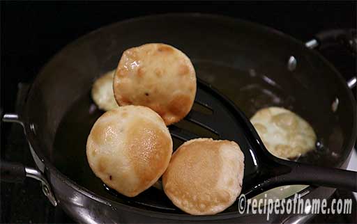 fry puri in oil medium high flame