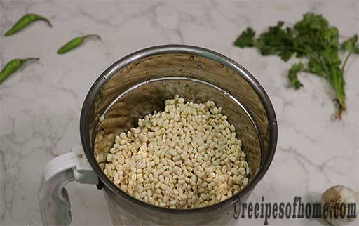 pour soaked urad dal in a blender