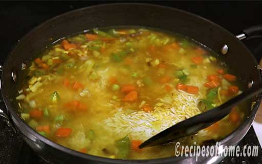 pour water to boil khichdi