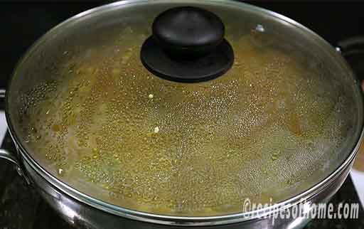 cover the lid simmer khichdi