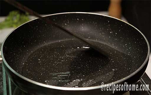 heat oil in a pan