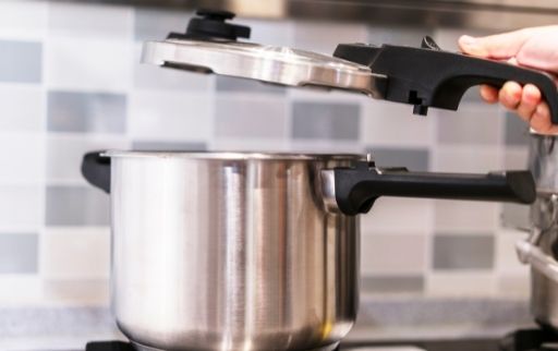 check pressure cooker before starting