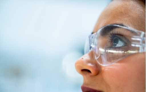 wear goggles while cutting onions