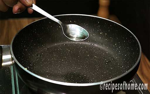 heat 2 tablespoon oil in a pan
