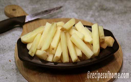 cut slice potatoes into vertical sticks