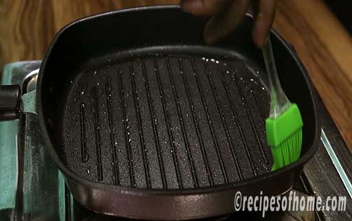 heat oil in a grill pan