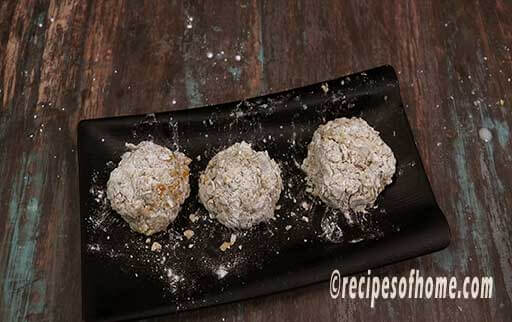 coat manchurian ball in breadcrumb