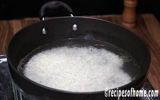 add soaked rice in water