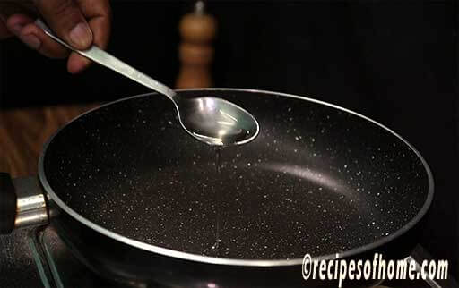 heat oil in a pan