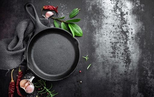 How to clean cast iron without causing rust