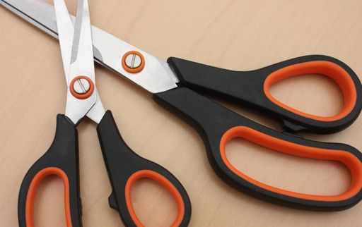 Use Kitchen Scissors instead of a Knife