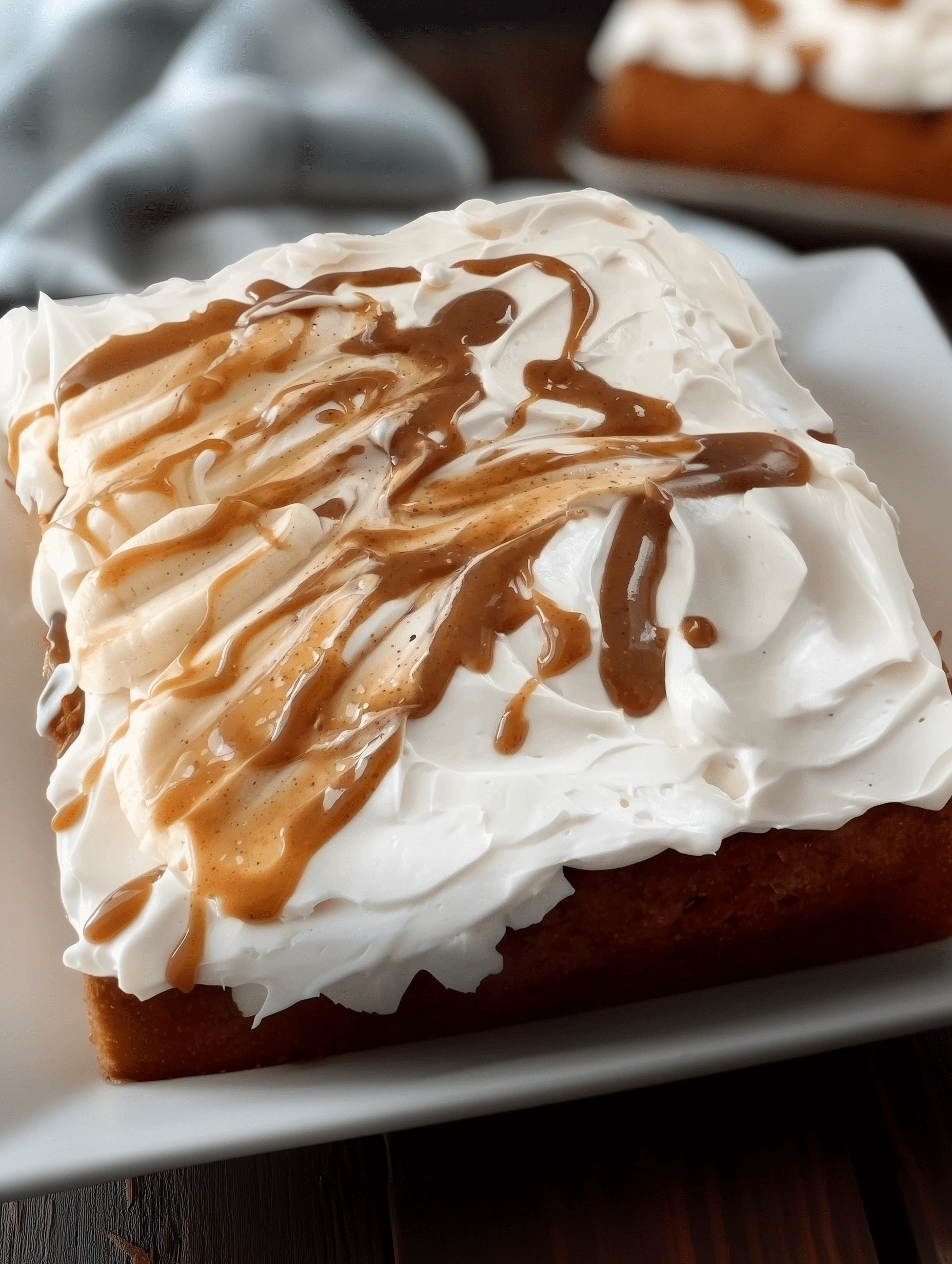 salted caramel banana cake gluten free 1 Salted Caramel Banana Cake