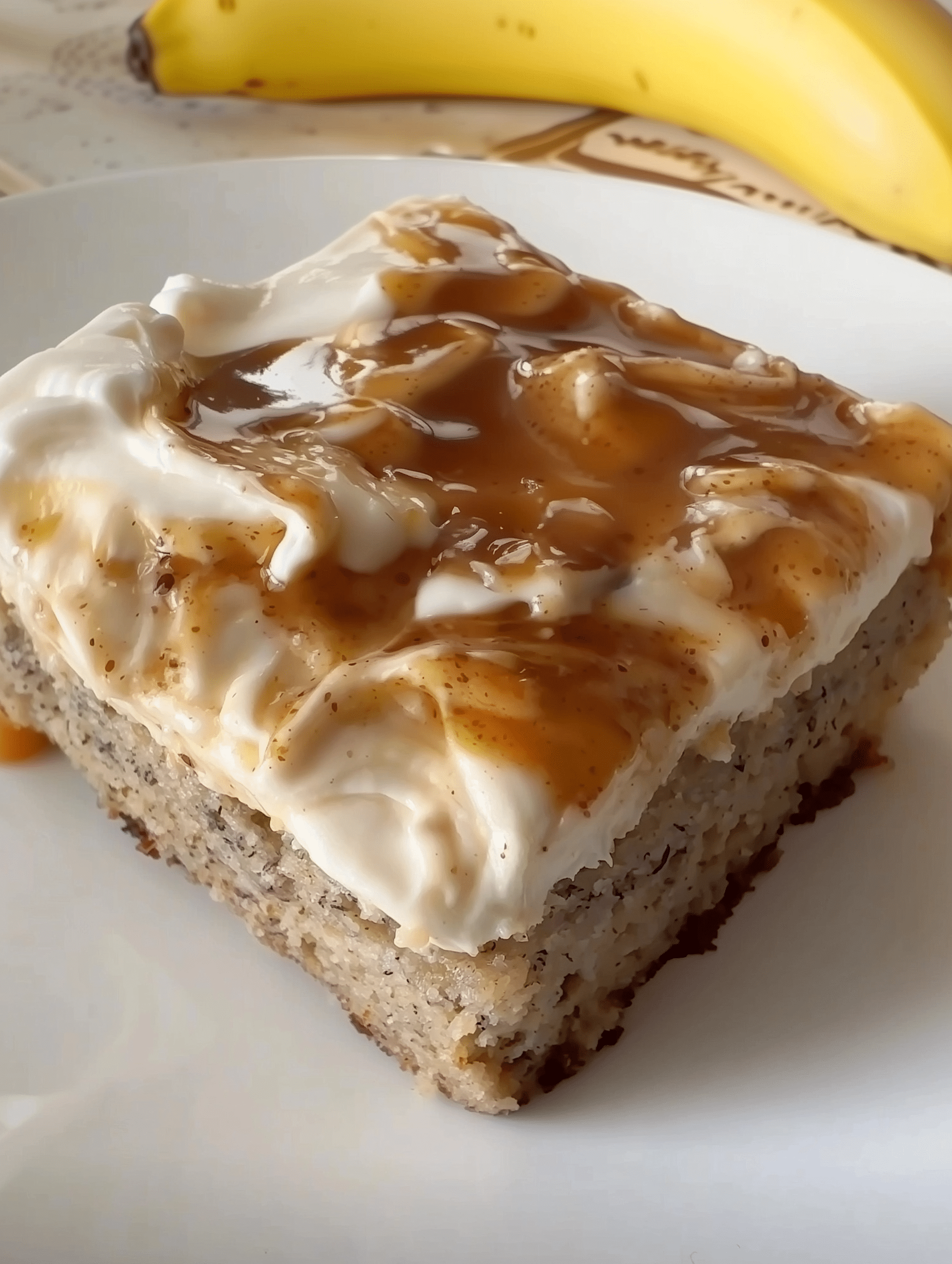 salted caramel banana cake gluten free 2 Salted Caramel Banana Cake