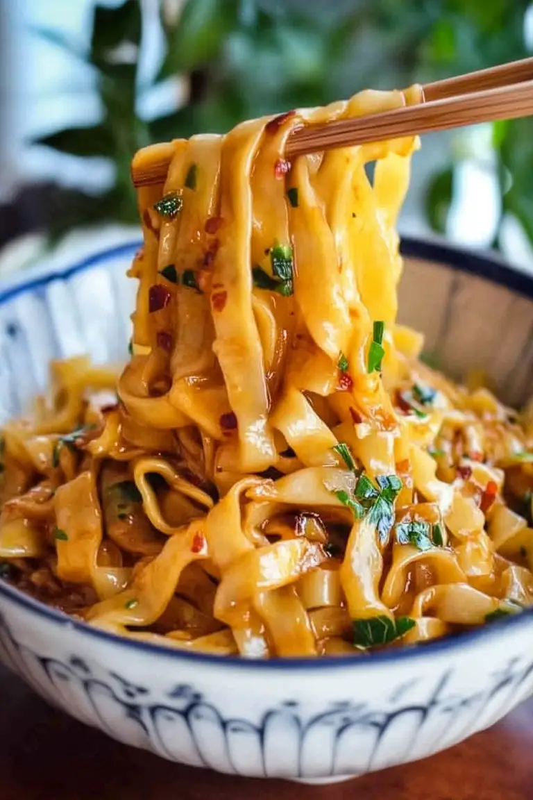 10 Minute Garlic Chili Oil Noodles 1
